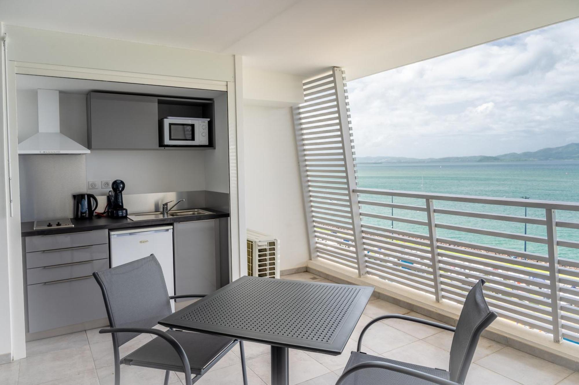 B&B Home Fort-De-France Marina מראה חיצוני תמונה